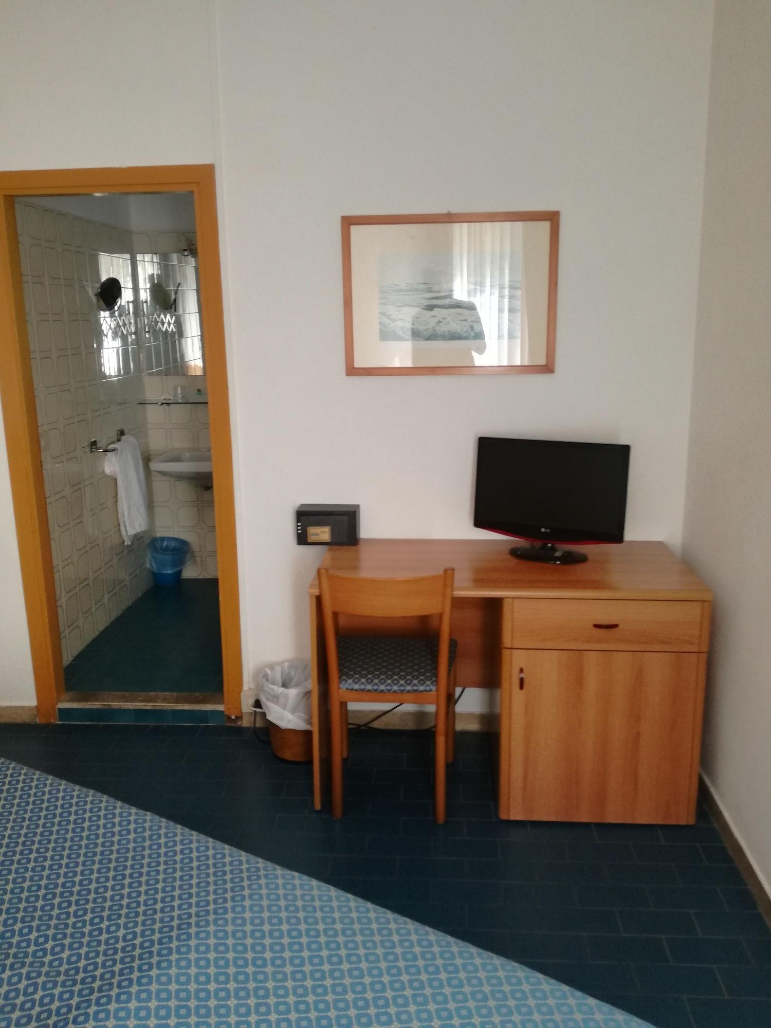 Heron Hotel