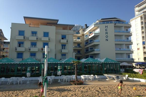 Hotel Heron 3*